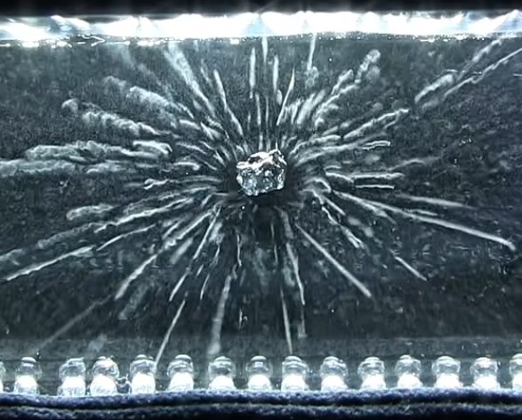 Uranium in cloud chamber